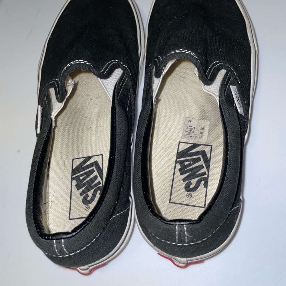 Vans - Picture 3 of 4